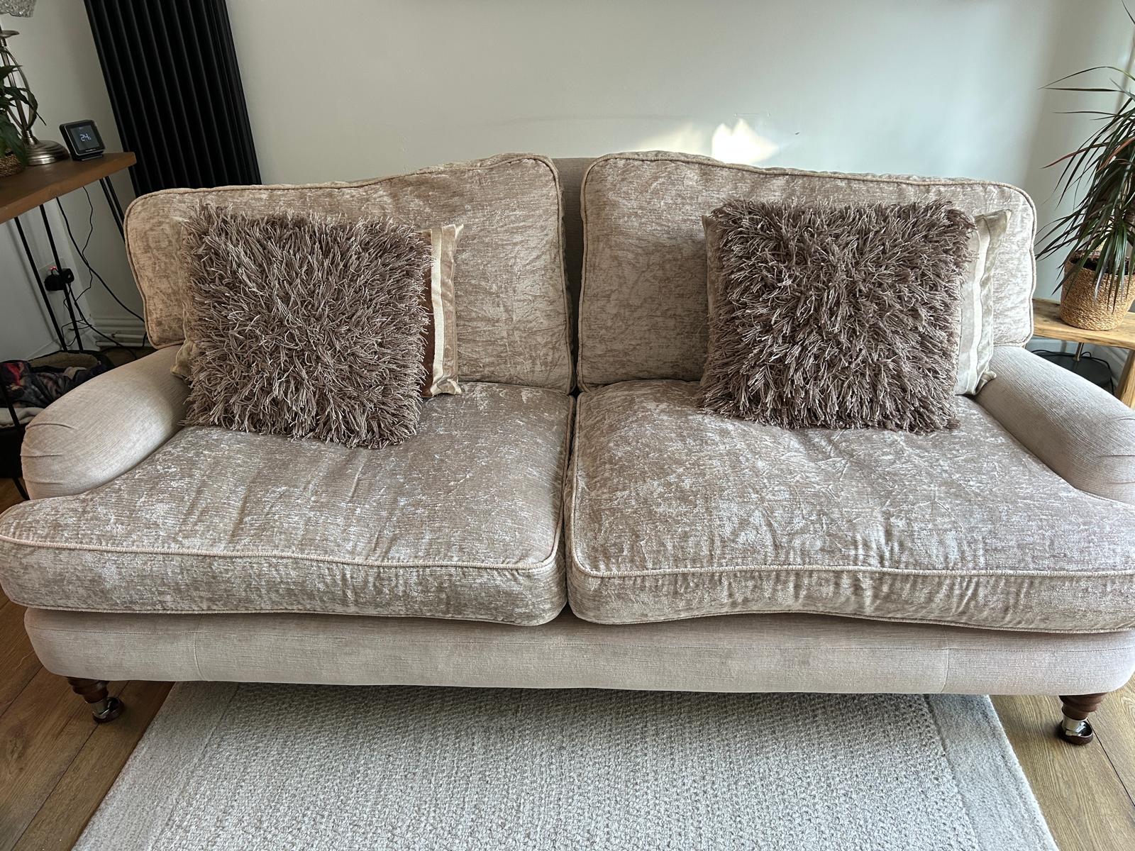 Classic 2-Seater & 3-Seater Sofa Set with Castor Legs