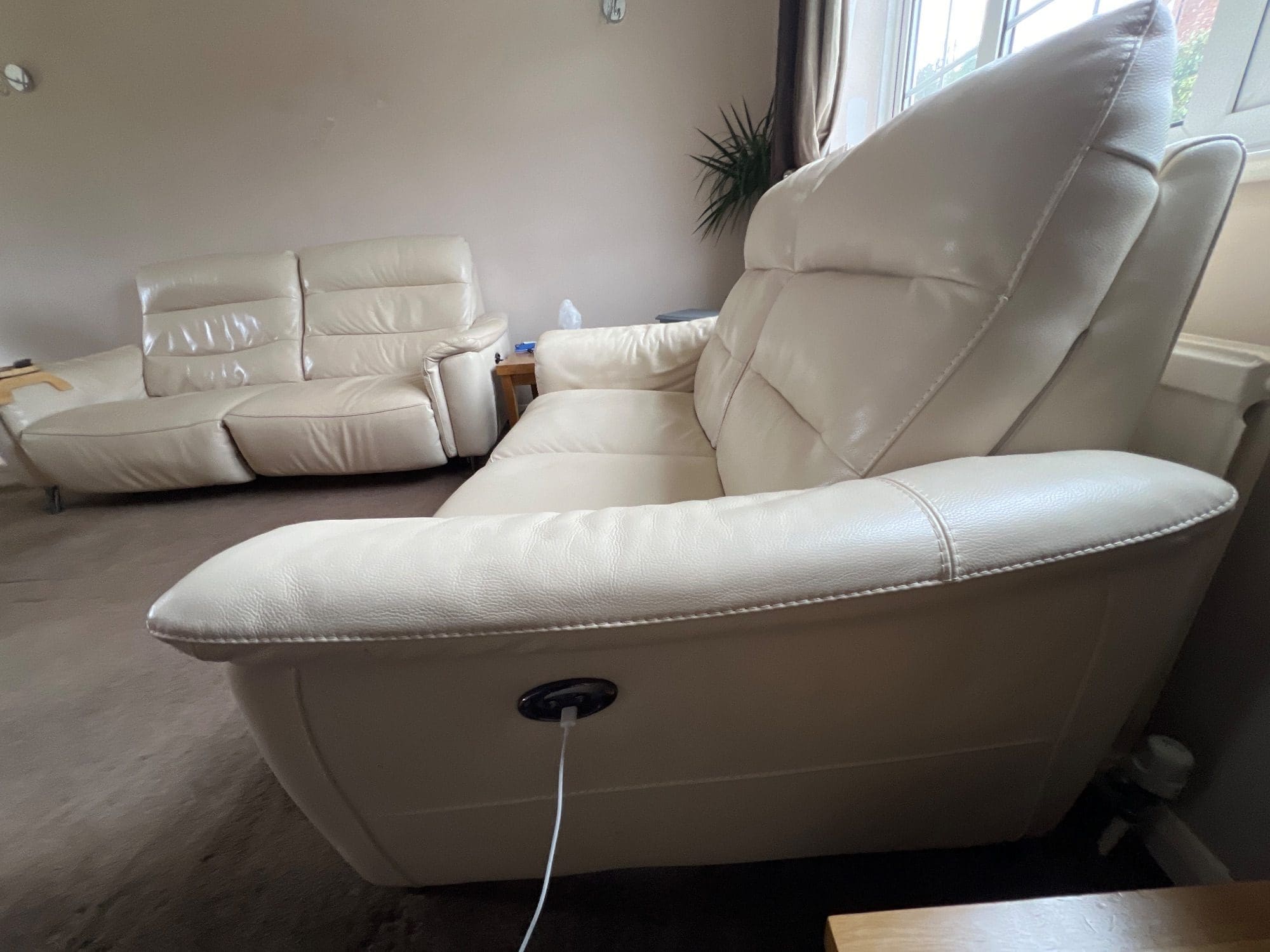 Harveys White 3 and 2 Seater Electric Recliner Sofa Set with USB Ports